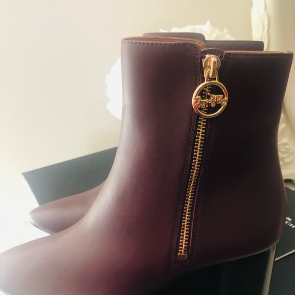 🎀Coach Iris🌸 Leather Booties - Picture 9 of 11